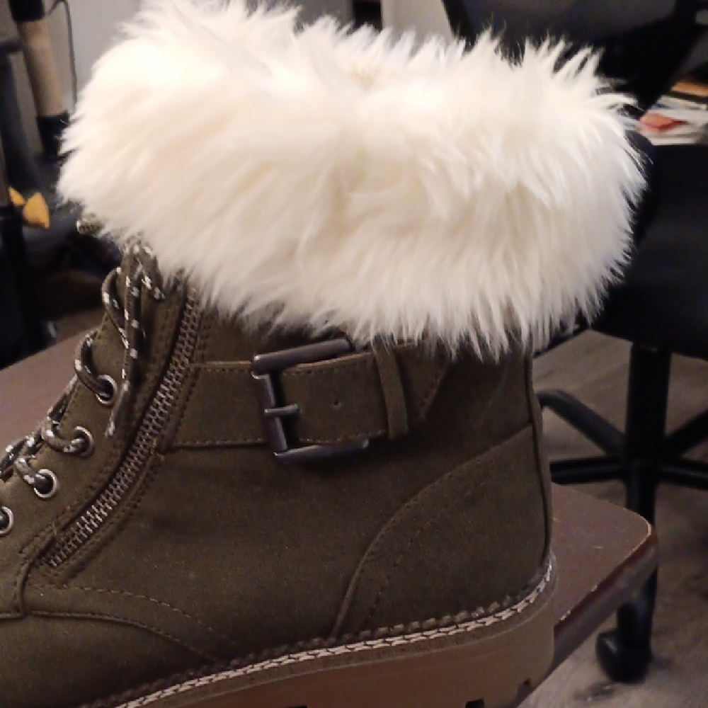 Faux Fur Boot Cuffs, In White And Black Color(boot Not Included).